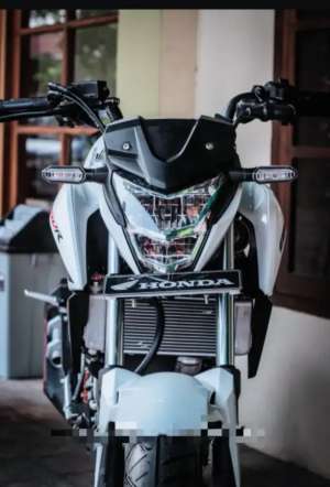 Jual bekas Dijual Cepat Honda CB150r Lengkap Tahun 2016, Motor TerawatBersih,lokasi di  ,Agam Kab.