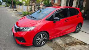 Jual bekas Dijual cepat Honda Jazz 2020 terawat,lokasi di Padang Kota