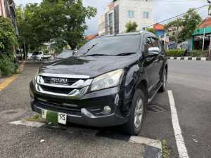 Jual bekas DIJUAL CEPATIsuzu MU-X 2.5 AT 2015SUV,lokasi di Semarang Kota