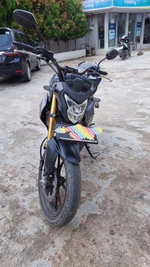 Jual bekas Dijual cepat motor semi sport,lokasi di Balikpapan Kota