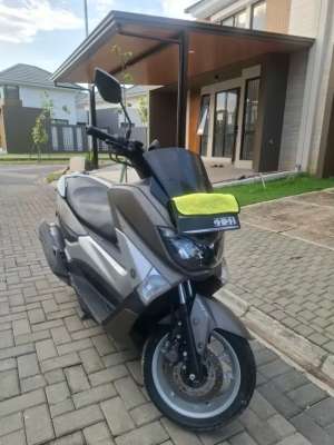 Jual bekas DIJUAL CEPAT MOTOR YAMAHA NMAX,lokasi di Tangerang Kab.