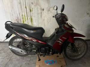 Jual bekas DIJUAL CEPAT MOTOR YAMAHA VEGA ZR,lokasi di Surabaya Kota