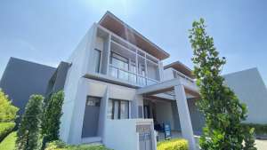 Dijual Cepat Rumah ala resort Kamar Master dibawah lokasi di Tangerang Kota, tersedia melalui melalui situs Olx