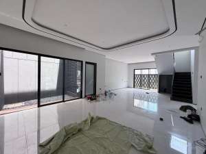 Dijual Cepat Rumah Brand New The Eminent BSD City lokasi di Tangerang Selatan Kota, tersedia melalui melalui situs Olx