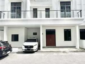 Dijual Cepat Rumah Cluster Lebar 12m INTI KOTA dekat Jl Karya Amir Hamzah Medan lokasi di Medan Kota, tersedia melalui melalui situs Olx