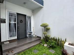DIJUAL CEPAT RUMAH FULL FURNISHED LOKASI STRATEGIS DI SEKTOR 1E GADING SERPONG lokasi di Tangerang Kota, tersedia melalui melalui situs Olx
