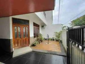 Dijual Cepat Rumah Mewah Pejaten Jakarta Selatan lokasi di Jakarta Timur, tersedia melalui melalui situs Olx