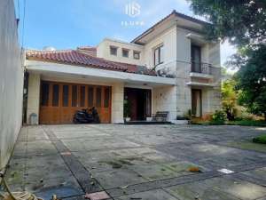 Dijual Cepat rumah SHM lokasi strategis area Duren Tiga Jaksel lokasi di Jakarta Selatan, tersedia melalui melalui situs Olx