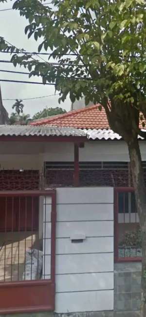 Dijual cepat rumah, siap huni, baru renovasi, di Dukuh Kupang Timur lokasi di Surabaya Kota, tersedia melalui melalui situs Olx