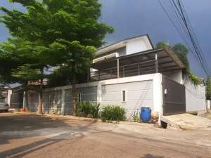 Dijual Cepat Rumah Termurah Batununggal Parakan Bandung Ada kolam Renang dkt PT LEN lokasi di Bandung Kota, tersedia melalui melalui situs Olx