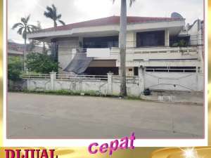 DIJUAL Cepat RUMAH Tua Hitung Harga Tanah di Perum Green Garden - AR lokasi di Jakarta Barat, tersedia melalui melalui situs Olx