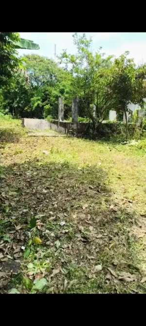 Dijual cepat tanah bonus bangunan lokasi di Surakarta Kota, tersedia melalui melalui situs Olx