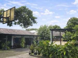 Dijual Cepat Tanah Bonus Rumah di Cireunde Dekat MRT Lebak Bulus lokasi di Tangerang Selatan Kota, tersedia melalui melalui situs Olx