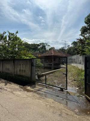 DIJUAL CEPAT Tanah StrategisVillaKolam Ikan lokasi di Garut Kab., tersedia melalui melalui situs Olx