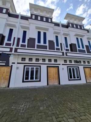 dijual cepat villa greenwich mandala letda sujono lokasi di Medan Kota, tersedia melalui melalui situs Olx
