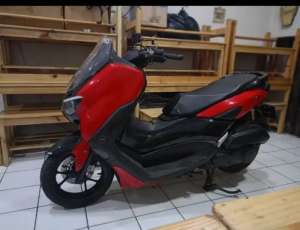 Jual bekas Dijual Cepat Yamaha New Nmax 2022 Keylasss Connected,lokasi di Jakarta Barat