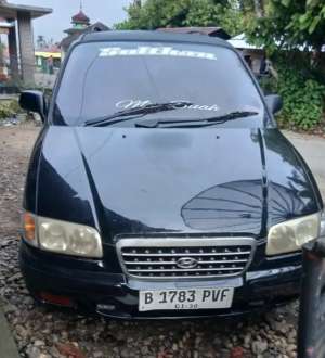 Dijual CEPAT...hyundai trajet manual 2003 , tersedia melalui melalui situs Olx