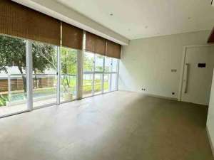 Dijual condovilla Rainbow Springs Gading Serpong view danau dekat sekolahan mall tempat kuliner lokasi di Tangerang Selatan Kota, tersedia melalui melalui situs Olx