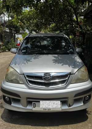 Jual bekas Dijual Daihatsu Xenia Li Family 2009,lokasi di Cimahi Kota