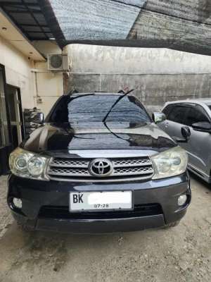 Jual bekas Dijual Fortuner 2010 Diesel Matic,lokasi di Banda Aceh Kota