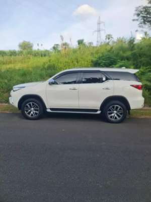 Jual bekas Dijual Fortuner VRZ AT diesel 2019,lokasi di Blitar Kab.