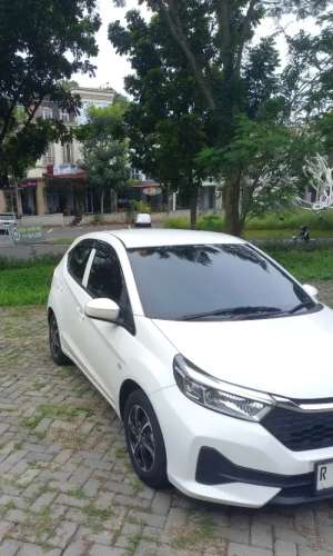 Jual bekas Dijual Honda Brio E CVT tahun 2024,lokasi di Semarang Kota