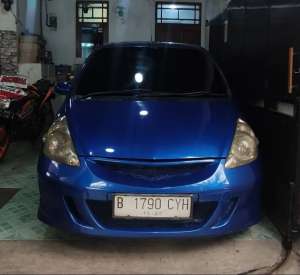 Jual bekas Dijual Honda Jazz AT 2004 Biru Metalik - Kondisi Terawat,lokasi di Jakarta Barat