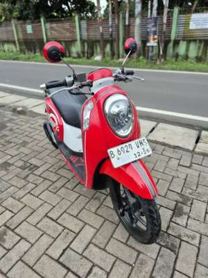 Jual bekas dijual Honda Scoopy tahun 2016,lokasi di Tangerang Selatan Kota