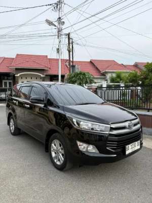 Jual bekas Dijual Innova reborn 2019 metic,lokasi di Padang Kota
