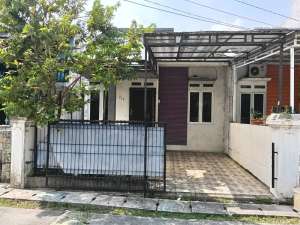 Dijual Jual Rumah Murah Komplek Pinang Griya Permai Tangerang Selatan lokasi di Tangerang Kota, tersedia melalui melalui situs Olx