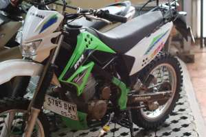 Jual bekas DIJUAL KLX 150 tahun 2009,lokasi di Jakarta Barat