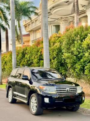 Jual bekas DIJUAL LANDCRUISER 200 SERIES UK SPEC,lokasi di Bekasi Kota