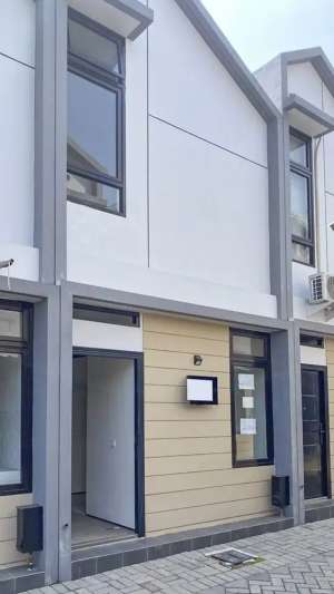 Dijual M house, Siap Koshuni, Selangkah Dari Binus University lokasi di Malang Kab., tersedia melalui melalui situs Olx