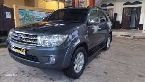 Jual bekas DIJUAL MOBIL FORTUNER 2010,lokasi di Sukabumi Kota