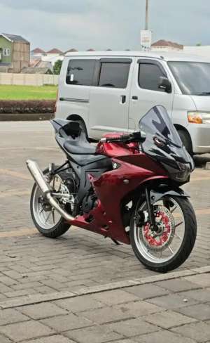 Jual bekas DIJUAL MOTOR GSX R150,lokasi di  ,Bekasi Kab.