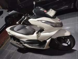 Jual bekas Dijual Motor Honda PCX 160 Putih 2024,lokasi di  ,Tangerang Kota