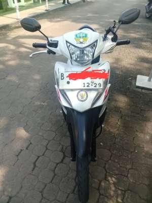 Jual bekas Dijual motor honda revo fi 2015,lokasi di  