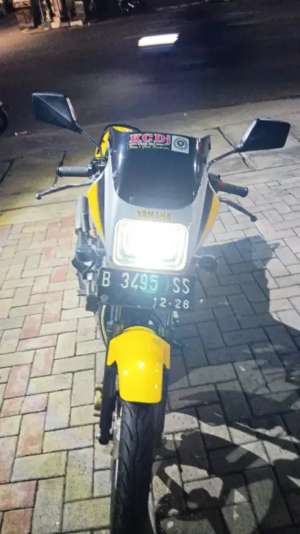 Jual bekas Dijual motor Yamaha RXZ Th. 1996 an sendri,lokasi di Jakarta Barat