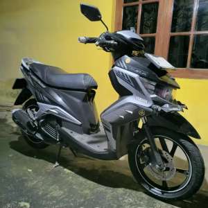 Jual bekas Dijual Motor Yamaha Xeon 125 Hitam Tahun 2014,lokasi di Tegal Kab.