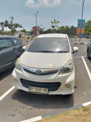 Jual bekas Dijual Murah Avanza Veloz 2015 gass,lokasi di Batam Kota