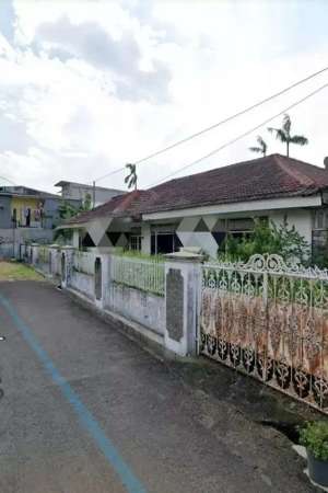 Dijual murah Rumah Tua hitung tanah Kebayoran Baru Gandaria Jaksel lokasi di Jakarta Selatan, tersedia melalui melalui situs Olx