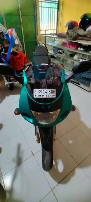 Jual bekas Dijual ninja rr old 2011 gen 4,lokasi di  ,Bogor Kab.