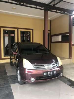 Jual bekas Dijual Nissa Grand Livina Tahun 2012,lokasi di Pontianak Kota