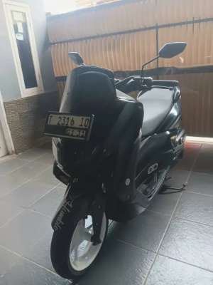 Jual bekas Dijual Nmax hitam tahun 2021,lokasi di Purwakarta Kab.