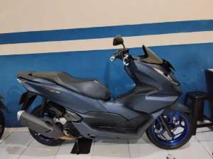 Jual bekas dijual pcx 160 abs tipe tertinggi 2022 siap pakai,lokasi di  ,Tangerang Selatan Kota