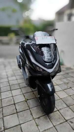 Jual bekas Dijual PCX 2025 Roadsync Black Matte,lokasi di Bandung Kota