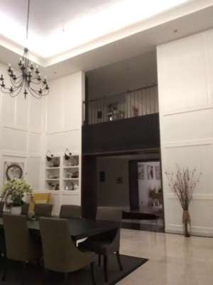 DIJUAL PENTHOUSE APARTEMEN CASABLANCA CITY VIEW SIAP HUNI lokasi di Jakarta Timur, tersedia melalui melalui situs Olx
