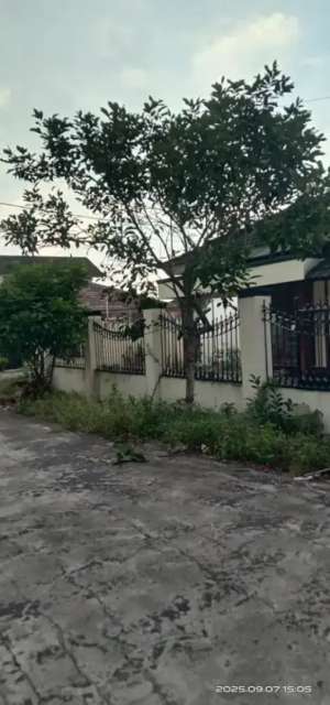Dijual rmh 5km komplek Pusri skamaju lokasi di Palembang Kota, tersedia melalui melalui situs Olx