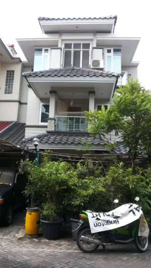 Dijual Rukan Graha Asri Ngagel Surabaya Murahh Poll lokasi di Surabaya Kota, tersedia melalui melalui situs Olx