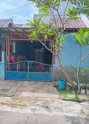 Dijual Rumah 1,5 Lantai Di Regensi Melati Mas Tangerang Selatan lokasi di Tangerang Selatan Kota, tersedia melalui melalui situs Olx